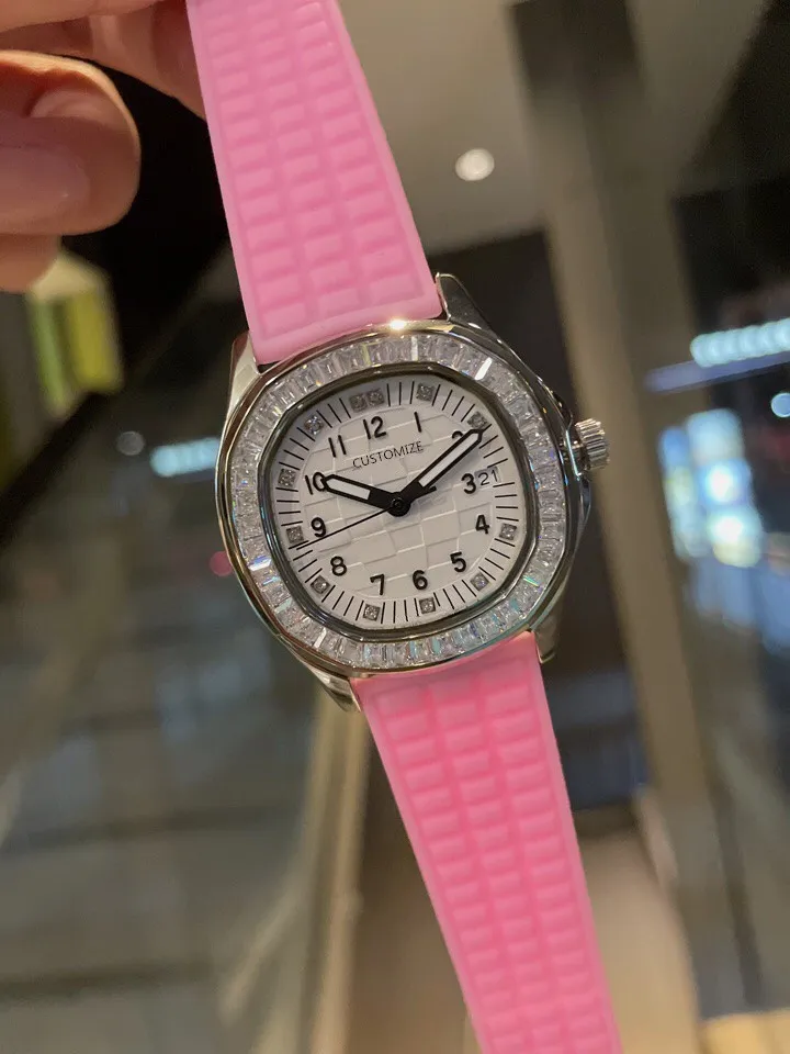 Lady Lady Quartz Watch Ice Diamond Bezel Digital Necks Clock Silicone Rubber Strap Aquanaunt Round Octagon Wathes277S
