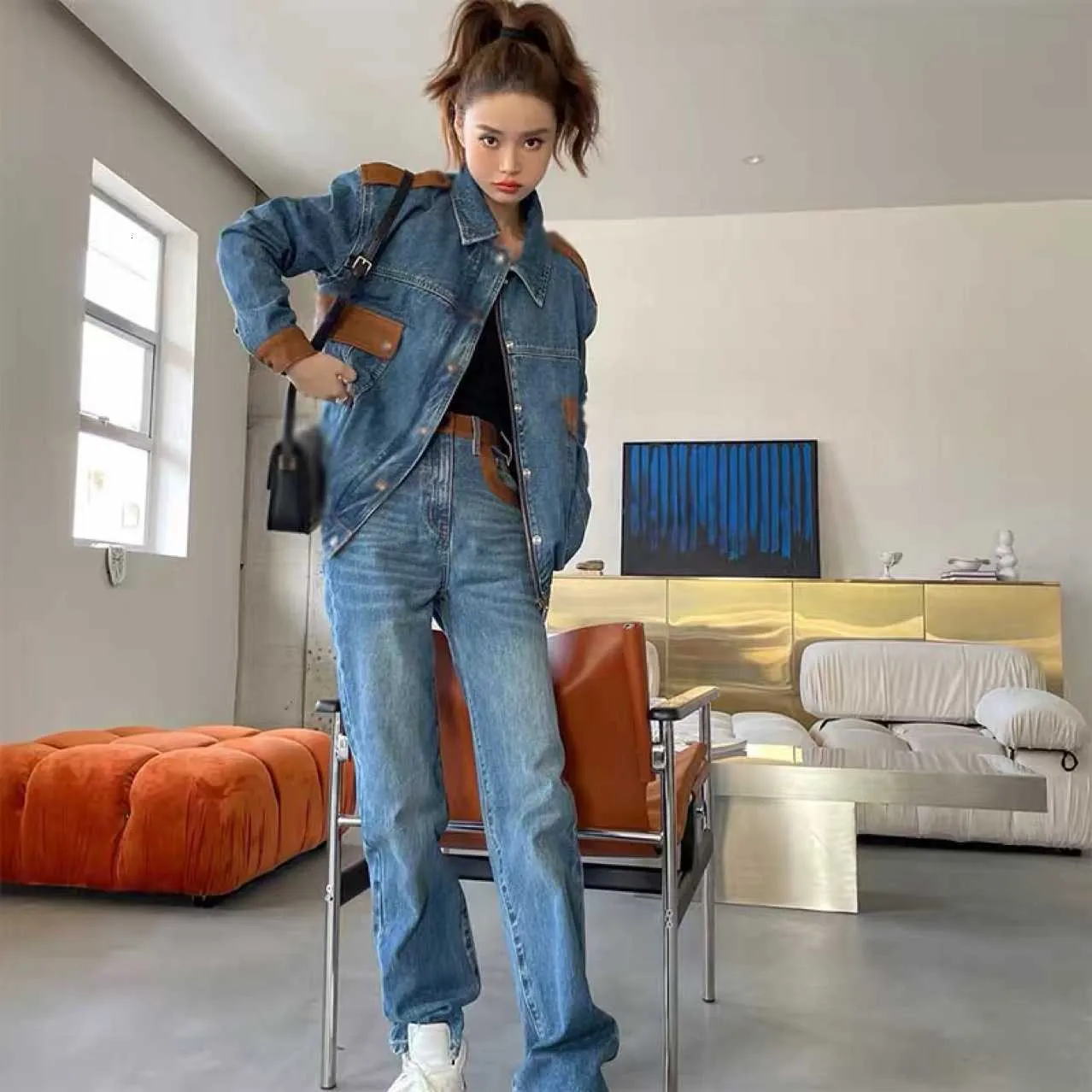 21ss Selin's Autunno e Inverno Lavaggio Giunzione Pelle Standard Vita Alta Tubo Dritto Jeans Casual Blu Donna