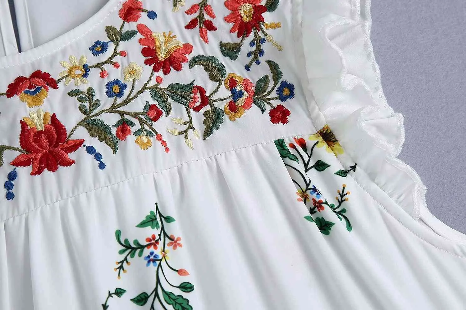 Frühling Wome Vintage Rundhals ärmellose bestickte Midi weißes Kleid Mode lose Nähte schicke weibliche Kleider 210507