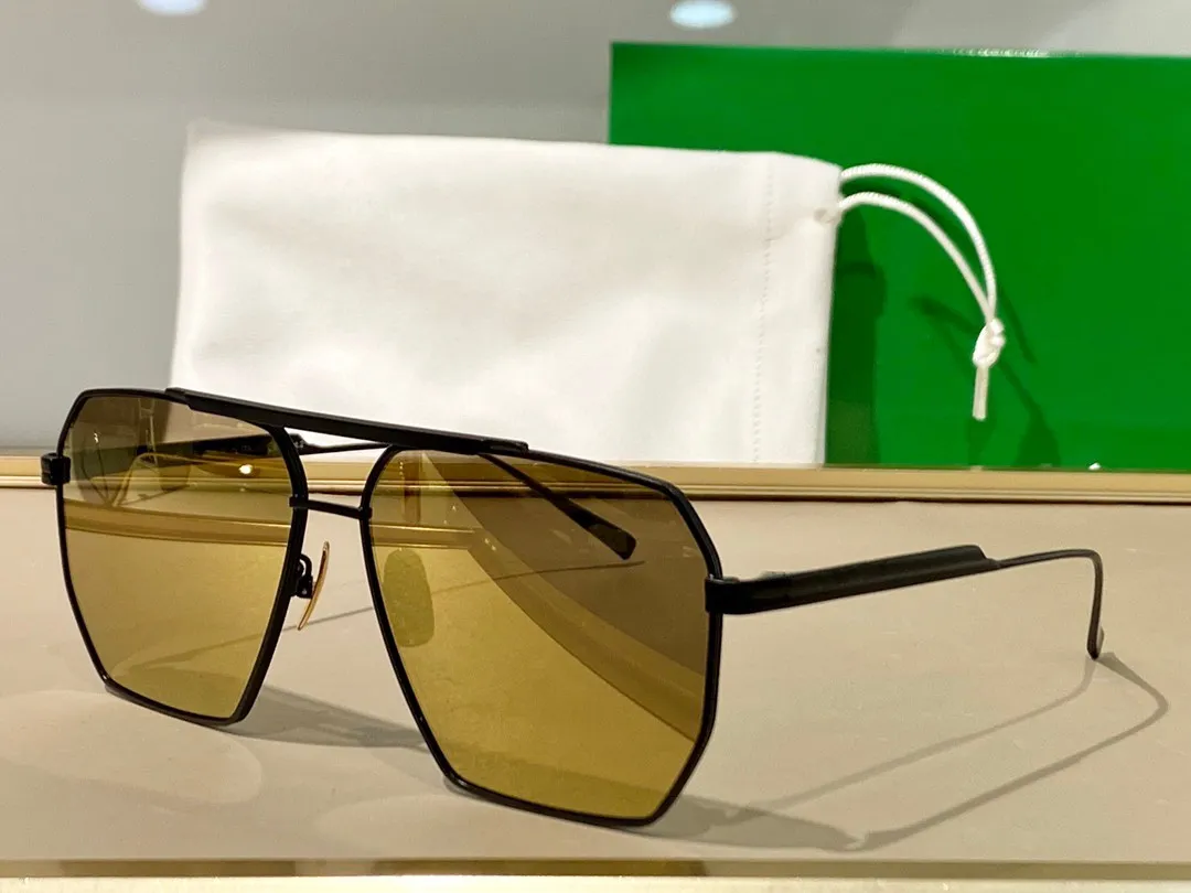 Occhiali da sole da uomo donne 1012 uomini occhiali da sole stile di moda femminile protegge gli occhi UV400 lente di alta qualità con case178v