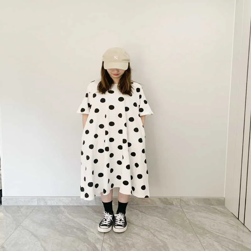 Japon Tarzı Yaz Aile Eşleştirme Setleri Kısa Kollu Polka Dot T-shirt Elbise Anne Kızı Maçlar Giysi E2104 210610