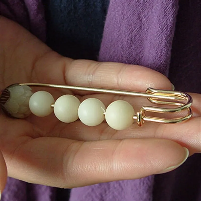 Perle di perle di loto spilla spilla scialle Bodhi cappotto con fibbia femminile maglione con gioielli fatti a mano verde bianco