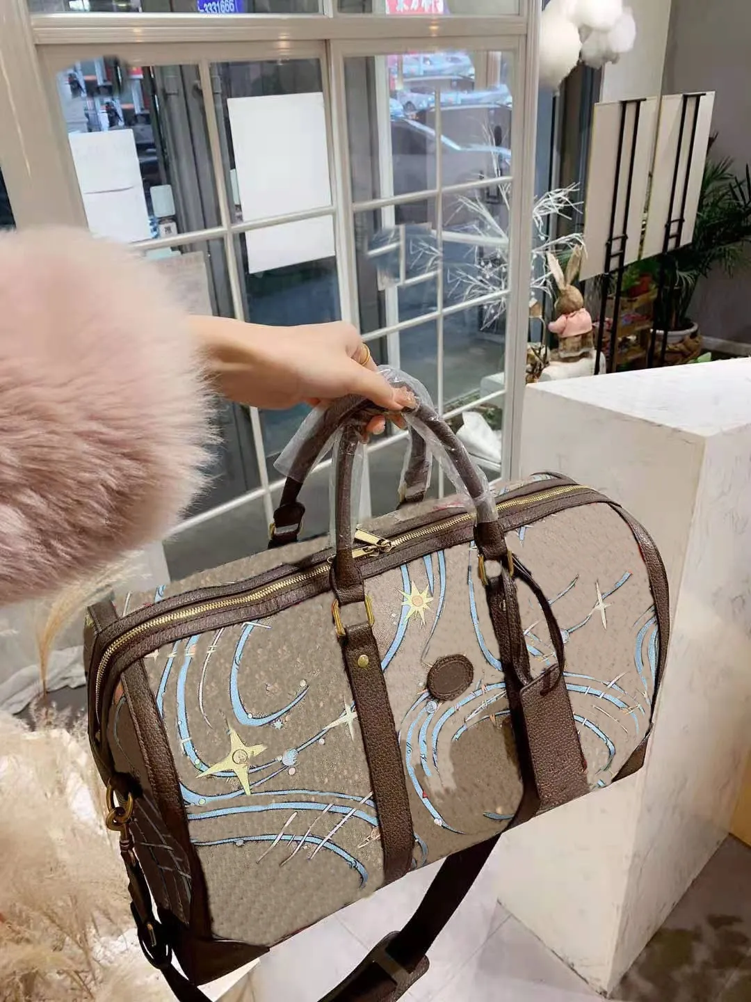 Hand Luggage Travel Duffle Bag For Men And Women With Printed
