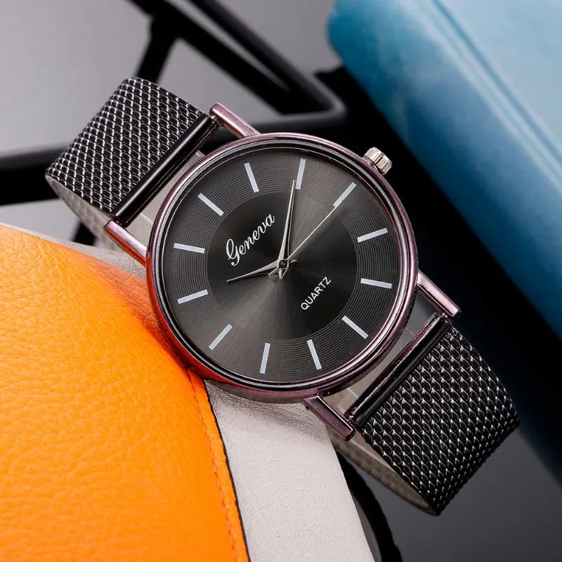 손목 시계 제네바 여성의 캐주얼 실리콘 스트랩 쿼츠 시계 최고의 브랜드 여자 팔찌 시계 손목 시계 여성 relogi236f