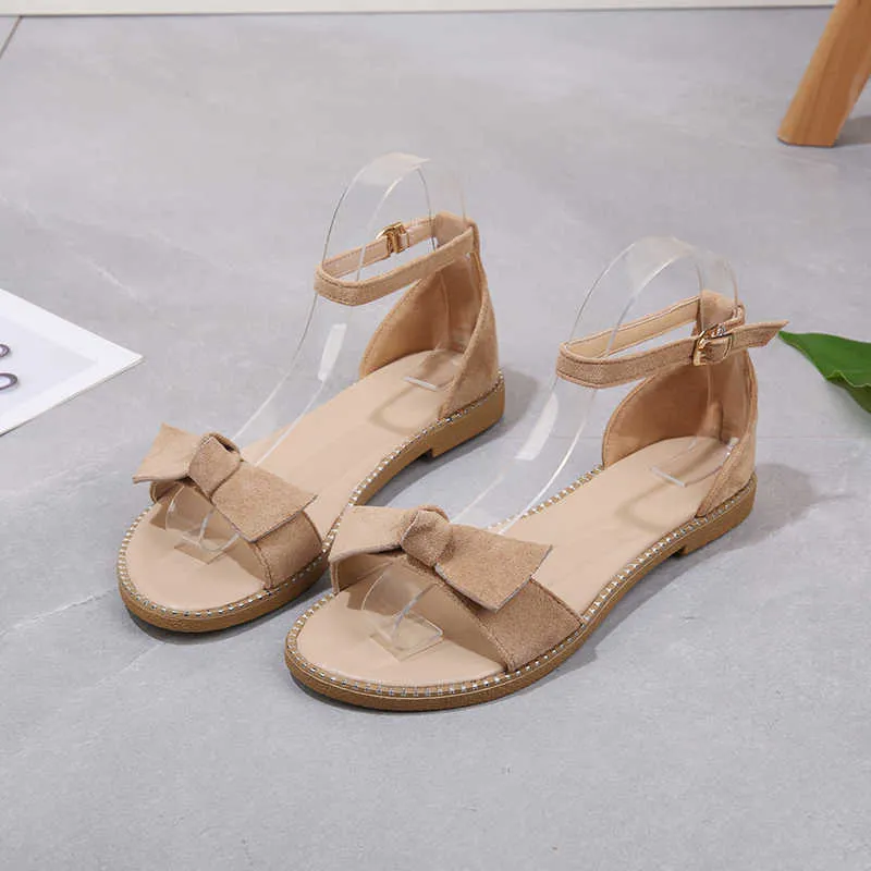 2021 여름 샌들 패션 공주 신발 패션 Pleated 샌들 플랫 비치 신발 Y0608