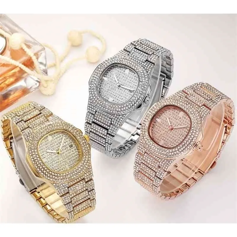 Marque Iced Out Diamond Watch Quartz Gold Hip Hop Quartz Montres avec Micropave CZ Montre en acier inoxydable Horloge Relogio202U