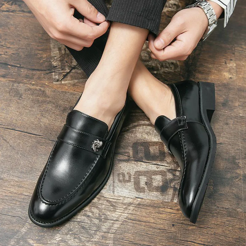 Cuoio dell'unità di elaborazione degli uomini scarpe mocassino scarpe da lavoro casual moda classica confortevole primavera autunno slip on semplicità punta rotonda 2021 nuovo conciso DH579