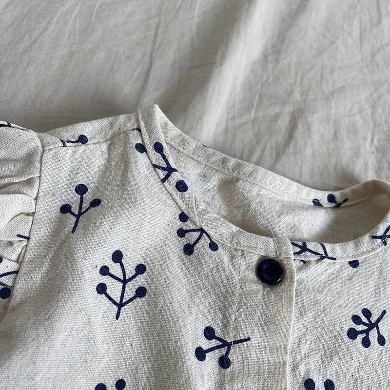 Camisa de manga corta de algodón y lino a la moda para niñas pequeñas, novedad de verano, Tops suaves con estampado de cerezas para niños y niñas, 210413