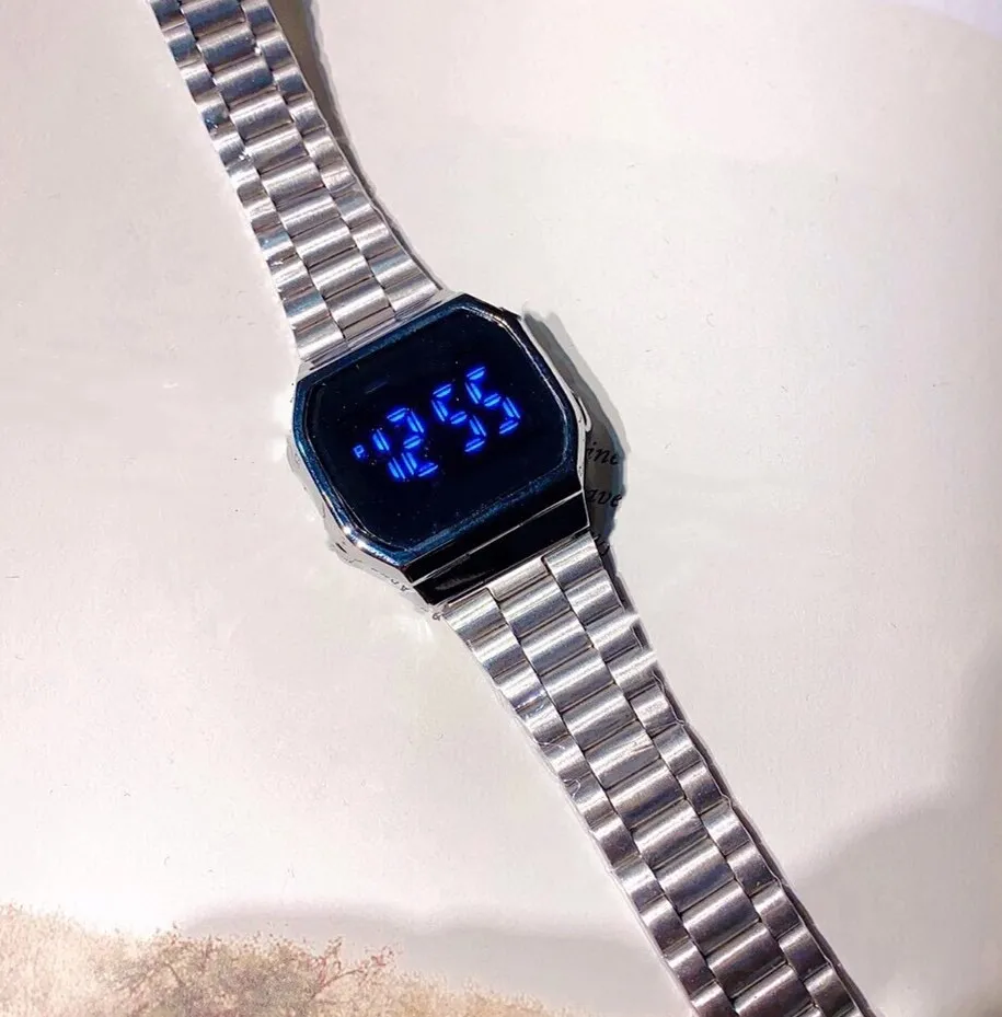 Klassisk Märke Geometrisk Octagon Quartz Armbandsur Rostfritt Stål Vätskekristall Elektronisk Nummer Digitala Klockor För Kvinnor Män Sport Klocka