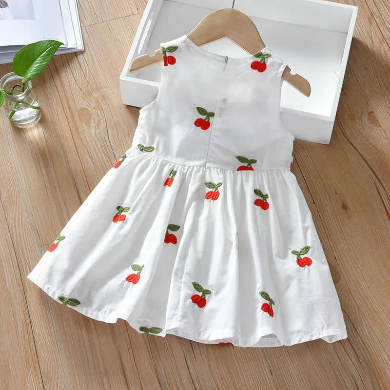 Sukienka Summer Kids Clothing Costume Dla Dzieci Cherry Haftowane Wzór Sundress Sukienki Dziewczyny 210528