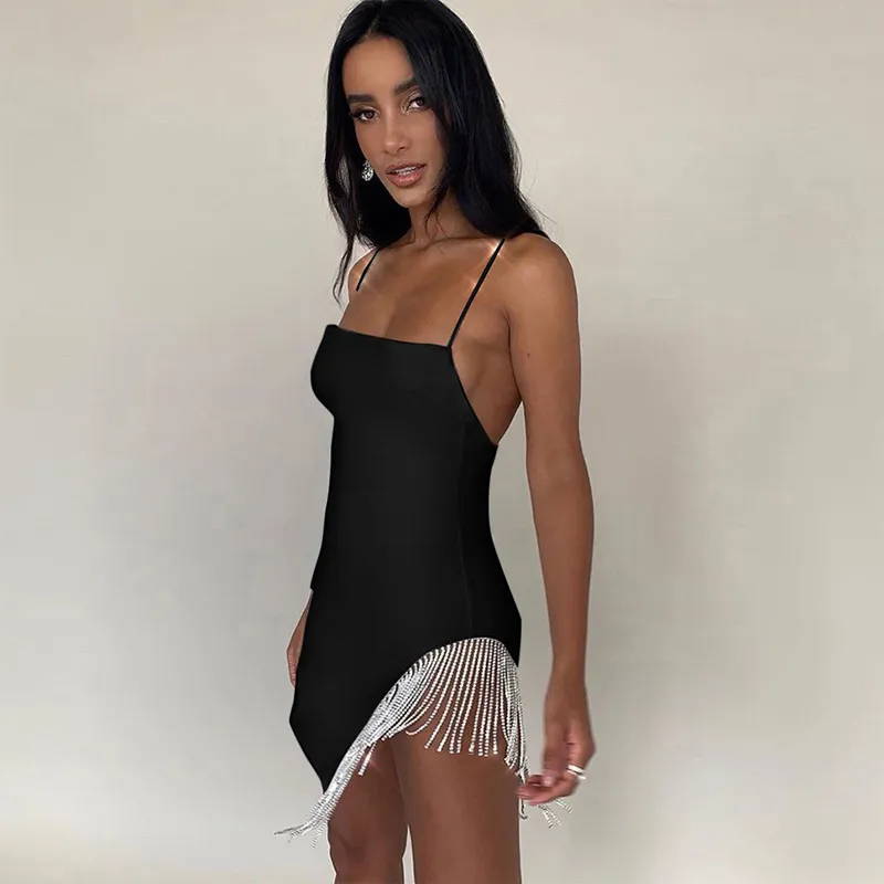 Femmes Sexy Strass Spaghetti Sangle Robe Gland Sans Manches Col Carré Solide Élégant Casual Mimi Robe Printemps Robe 210412