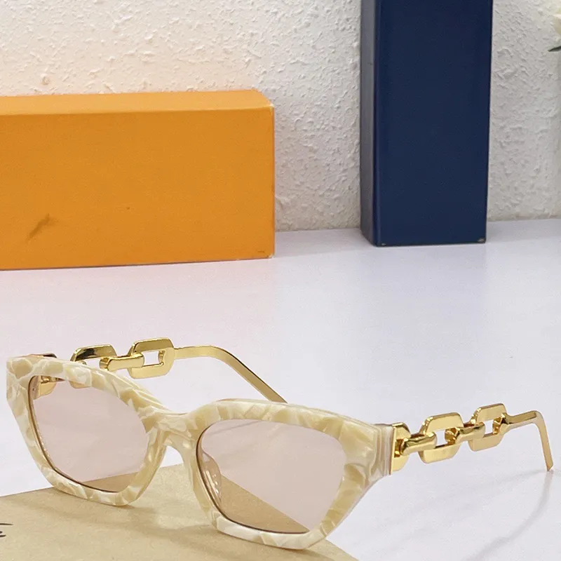 Tasarımcı Güneş Gözlükleri Lady Z1474 Günlük Boş Zaman Alışveriş Square Glasses Seyahat Tatil Partisi Gümüş Mektup Ayna Bacaklar UV400 Yüksek Qu215x