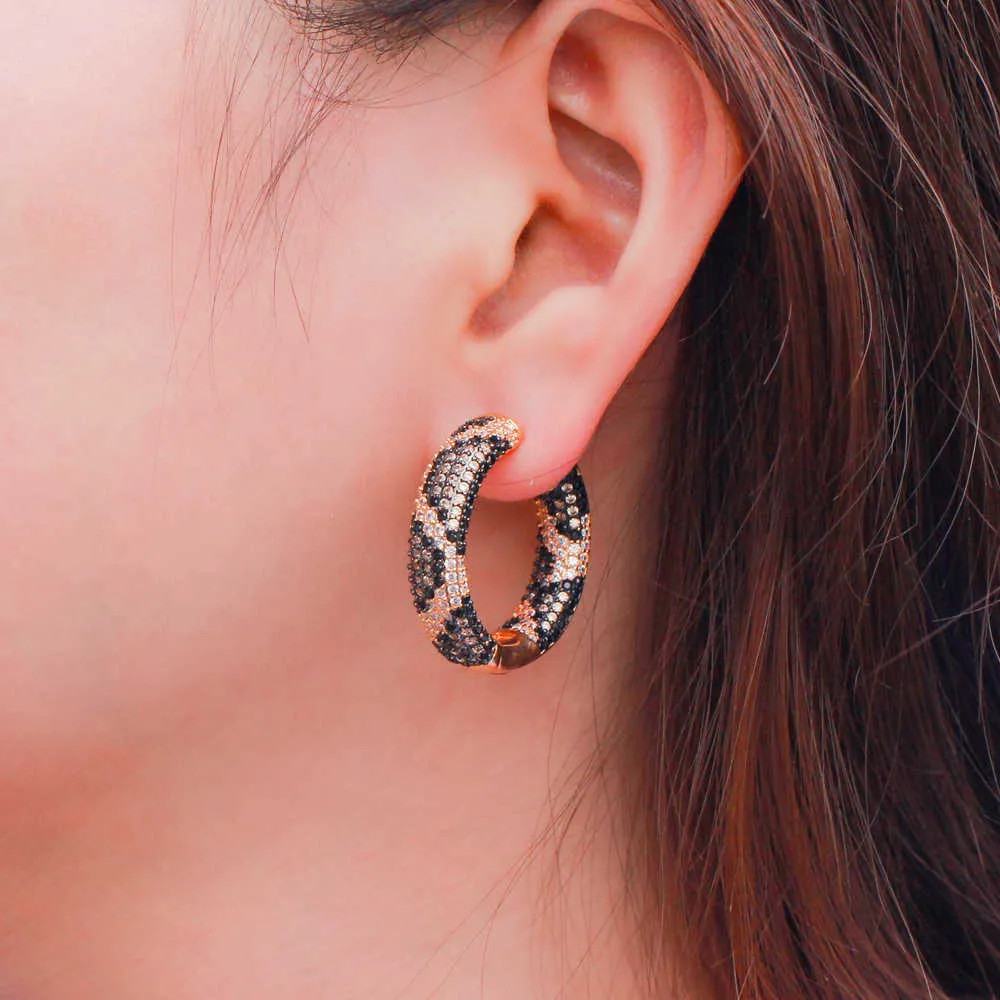 Lyxig designer rund orm leopard hoop örhängen för kvinnor mode cubic zirconia bröllopsfest brud smycken cz873 210714