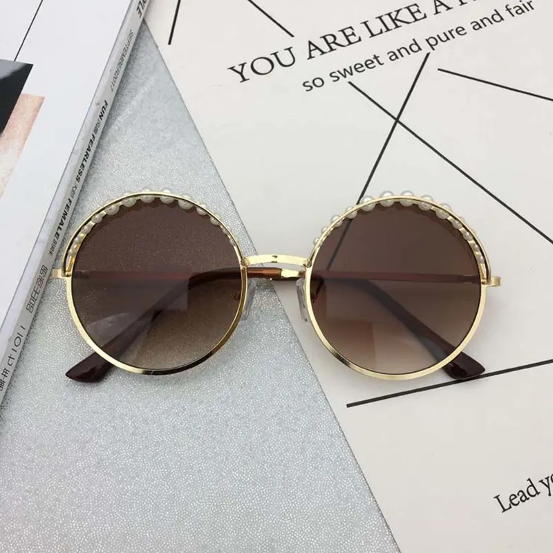 Designer Round Sunglasses Women Mens Fashion Protection Circular Pearl Sun Glasses Metal Gold Brands Sunglass Eyeglass With Box 22229h