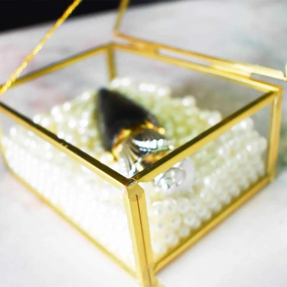Öppna Lock Smycken Ring Box Glas Rektangulär Transparent Liten Förvaring Med Golden RIM och 210922