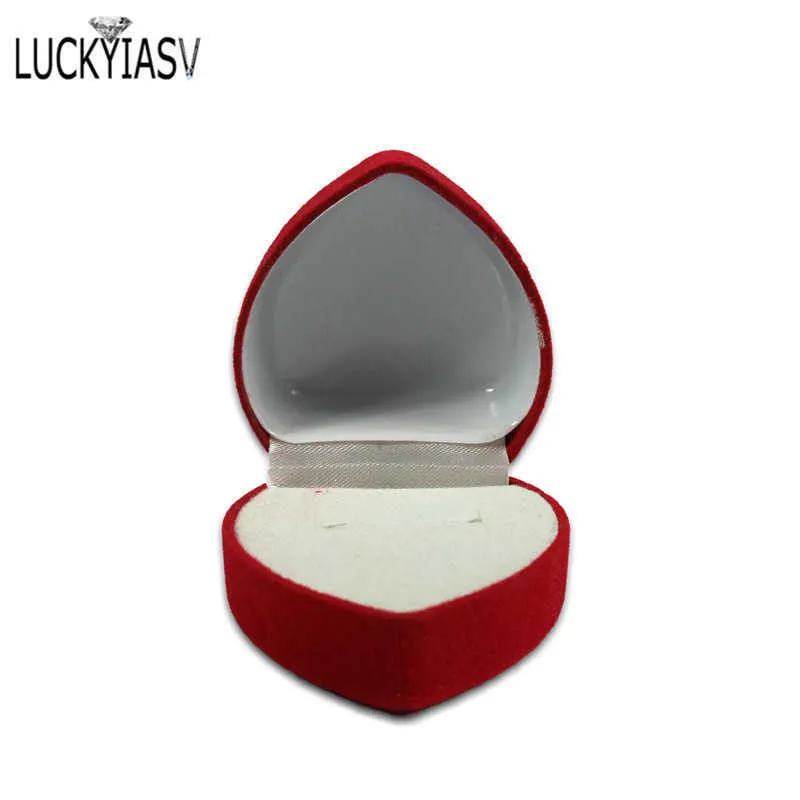 Groothandel 24 stks romantische fluwelen verjaardag verlovingsring doos rood hartvormige Valentijnsdag ring geschenkdoos fluwelen ring box 211014