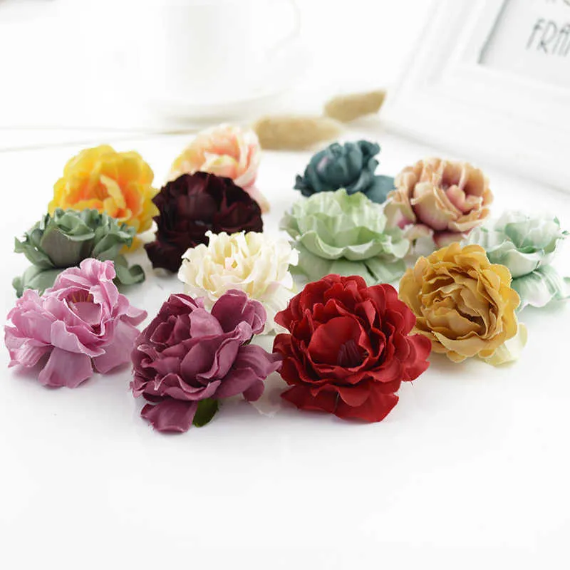 Petites roses européennes 5CM boîte de cadeaux bricolage décorations de noël pour la maison mariage couronne de fleurs décoratives fleur artificielle Y0630