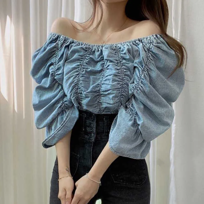 Korjpaa Kvinnorskjorta Sommar Koreanska Chic Elegant Temperament One-Word Collar Off-Shoulder Folds Flared Sleeve Denim Blusar 210526