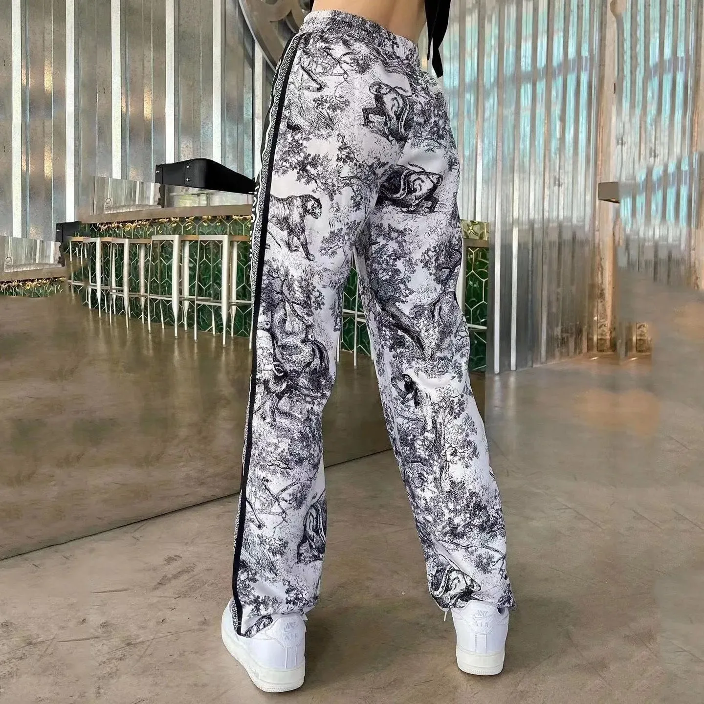 2021 Summer Fashion Women's Pants Ink Painting Animal Casual Wide Legs and High Waist Trousers
