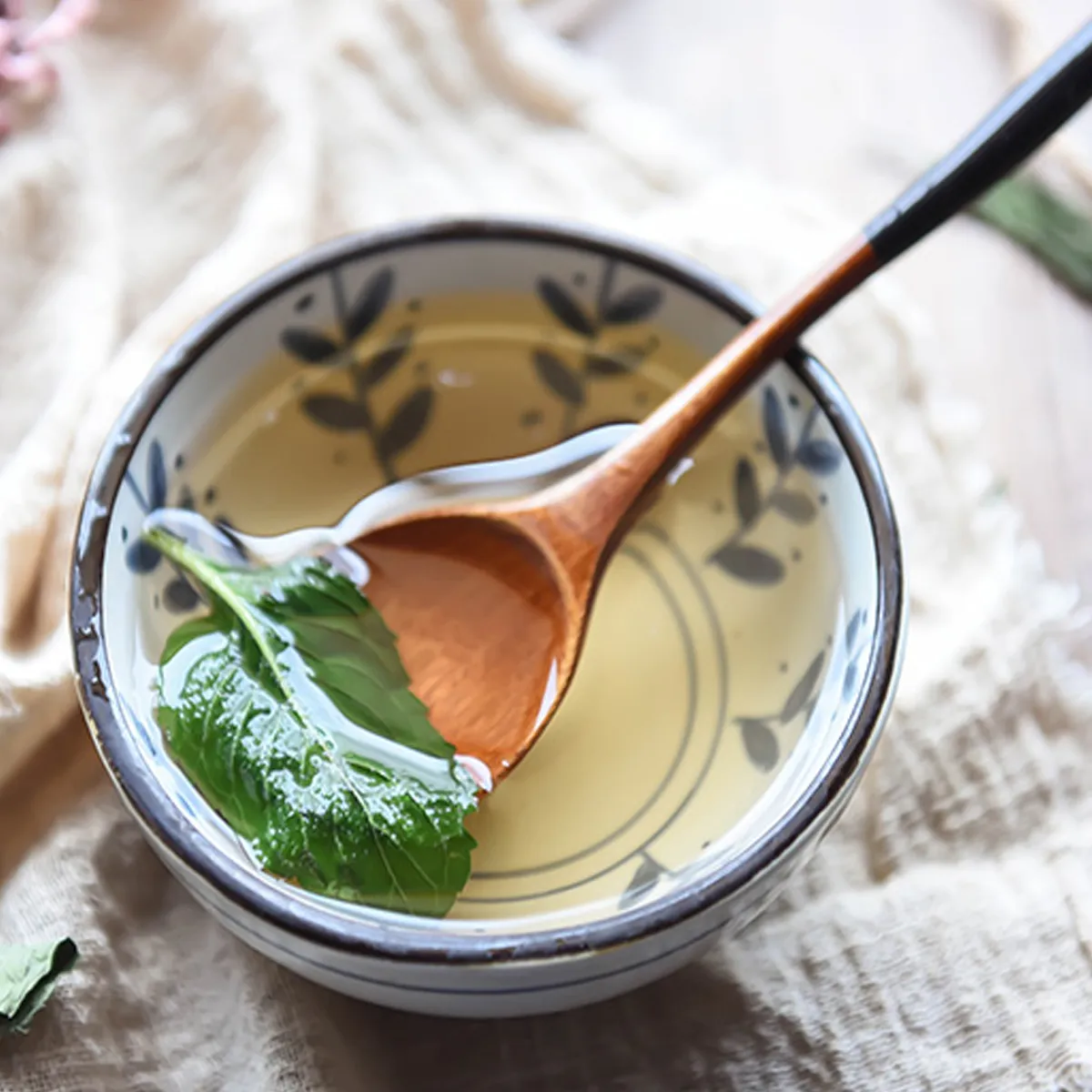 Высушенная мята листовой чай Top Harge Mentha оставляет освежающий съедобный китайский специальный зеленый чай