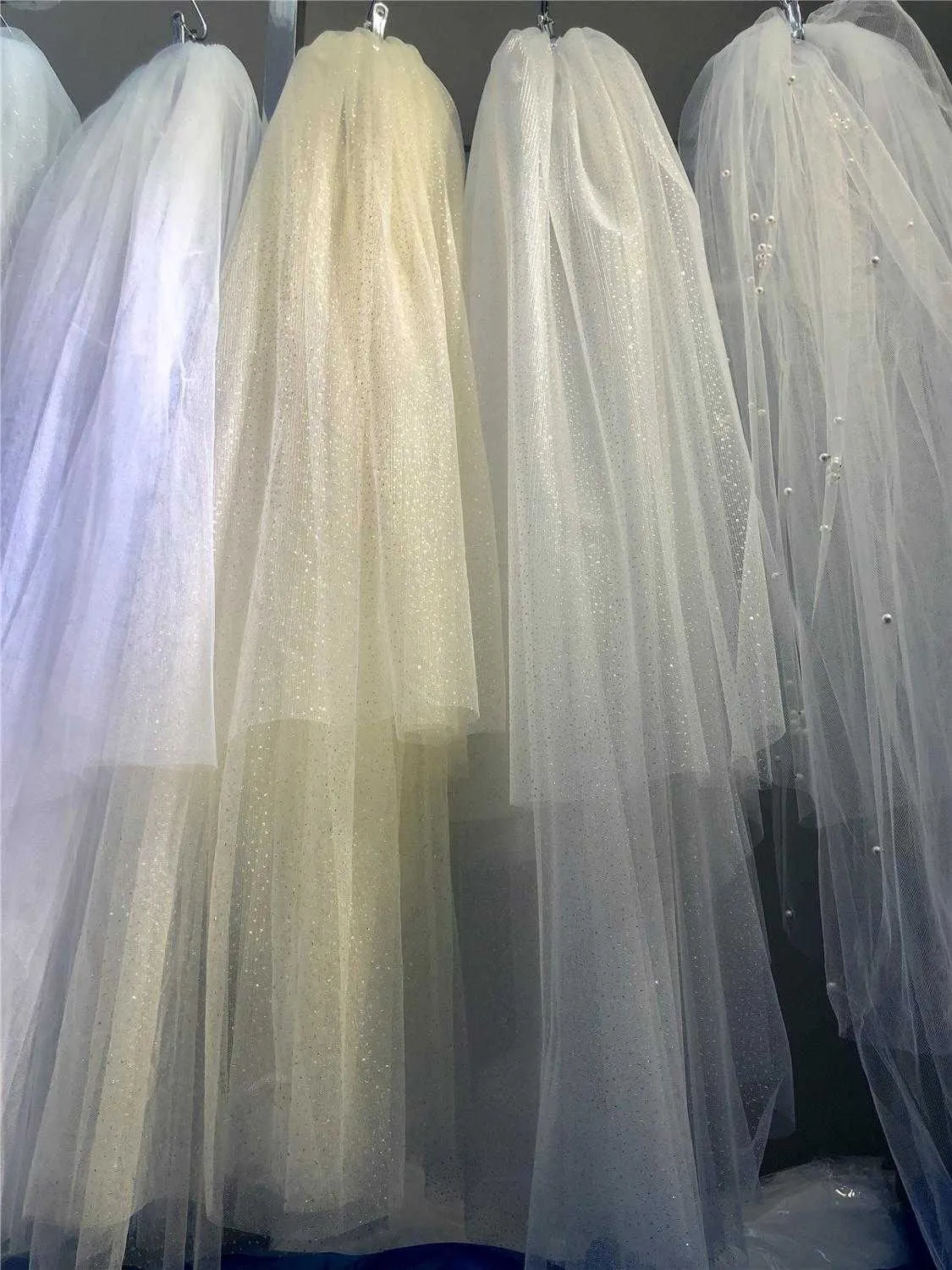 Шикарная двухслойная свадебная короткая свадебная фата с блестками и блестками, белое шампанское, свадебная сетка, металлическая расческа, длина до локтя X0726271A