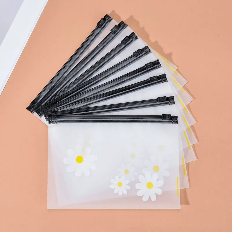 Koreansk dragkedja väska Små tusensköna mönster Förpackning Pouchtranslucent Frosted Make Up Storage Bag Hairring Pen Bag