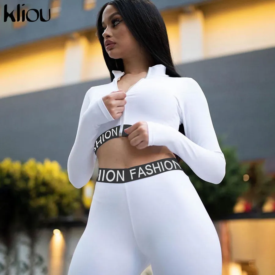 Kliou Letter Imprimer Sporty Workout Active Wear Matching Casual Matching Femmes Skinny BodyCon Tracksuit Closez Top and Pants Set 210331