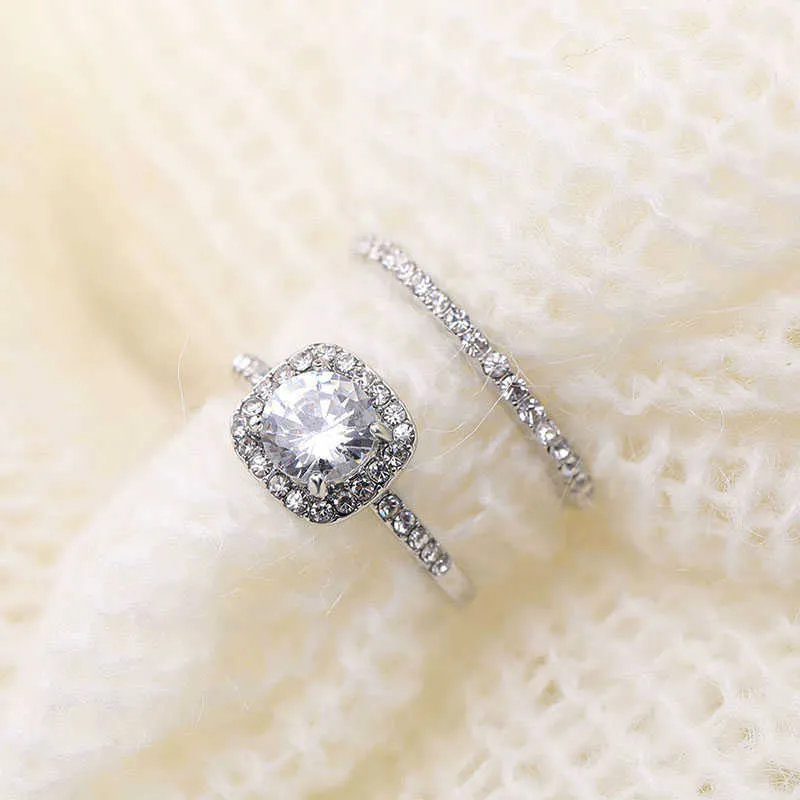 Klasyczny luksusowy zestaw pierścionków zaręczynowych dla kobiet srebrny obrączka ślubna miłośnik palenia ślubnego biżuterii Q070897962567795404