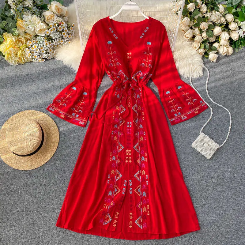 Vintage Haft Dress Kobiety Slim V-Neck Badycon Sukienki Wiosna Moda Damska Plaża Czechy Długa Szata Vestidos Mujer 210525