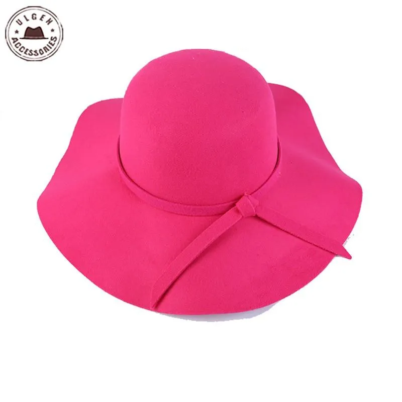 Mode hiver Fedora chapeaux pour femmes chapeau Vintage melon Jazz haut casquette feutre à large bord disquette soleil plage cachemire Caps253p