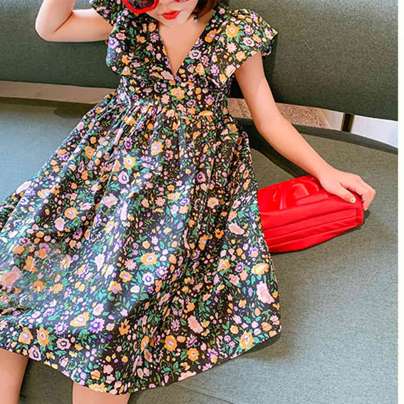 Robe d'été sans manches à fleurs pour filles, vêtements de vacances, style de vacances, col en V, imprimé, mode pour enfants, 210515