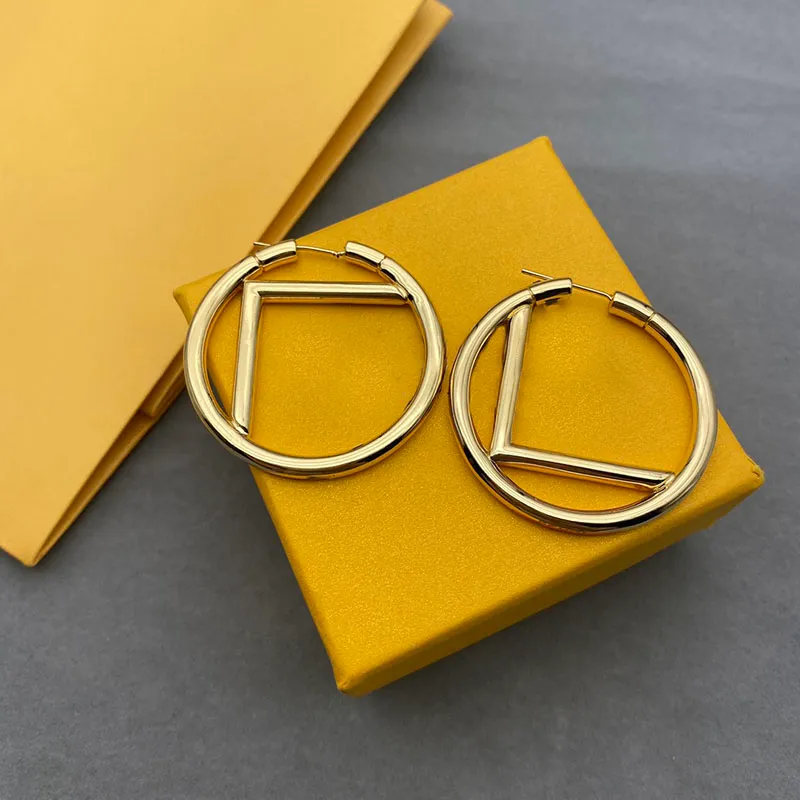 Koło błyszczące kolczyki projektant luksusowe złote kolczyki koła dla kobiet projektanci mody biżuteria Casual list kolczyk D2110215HL