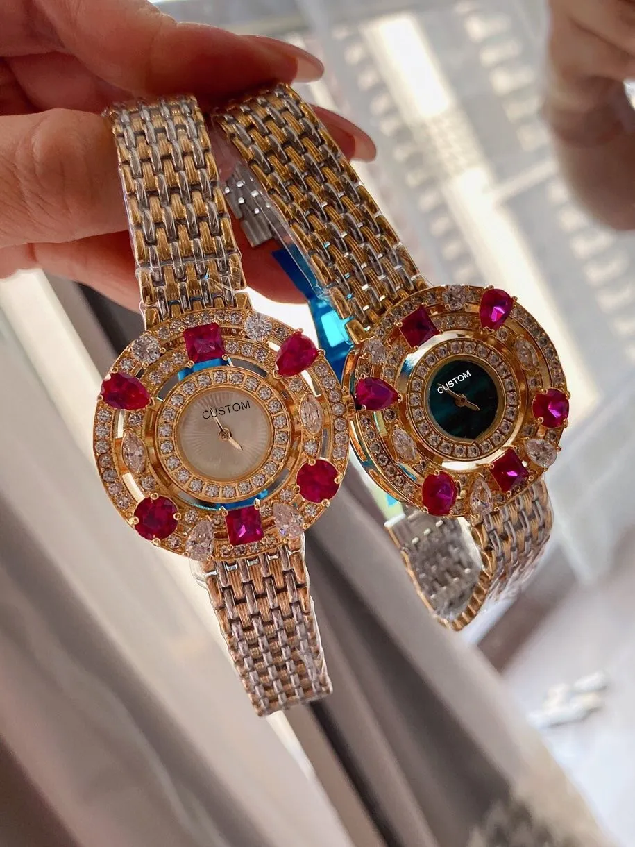 Nuovo famoso marchio Muti-color pietra quarzo donna orologio in acciaio inossidabile conchiglia fiore quadrante orologio da polso Lady Marked Stamp 36mm orologi