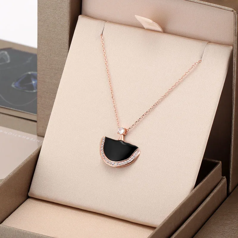 Women Pendant Necklaces Classic Three Styles Womens Fashion Jewelry with Box268d