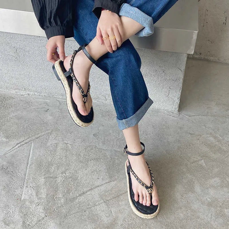 2021 sommer Mode Frauen Flache Heels Römische Sandalen Flip-Flops Weibliche Blau Schwarz Weiß Offene spitze Fischer Afrikanische Sandalen Schuhe y0721