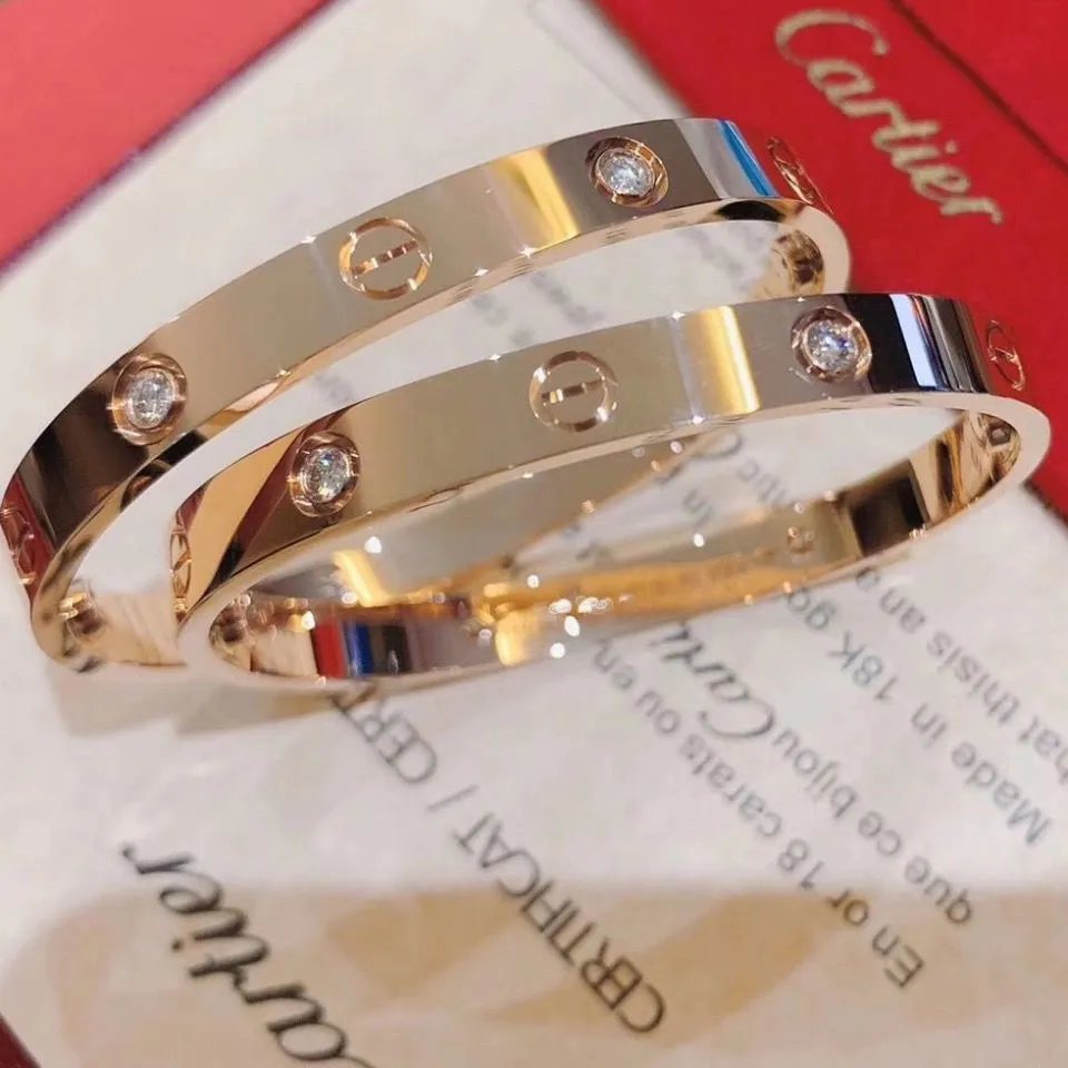 Bellissimi accessori di capra Carhome Love Couple Bracciale da donna Ins Bracciale in oro rosa 18 carati non sbiadito Uomo Popolare online Rosso Korea2592432