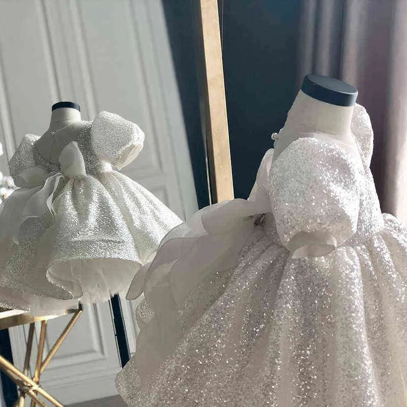 Robe de fille blanche robe de baptême pour bébé magnifique élégante robes de filles de fleur grand arc tutu princesse mariage robe de bébé fille G1218