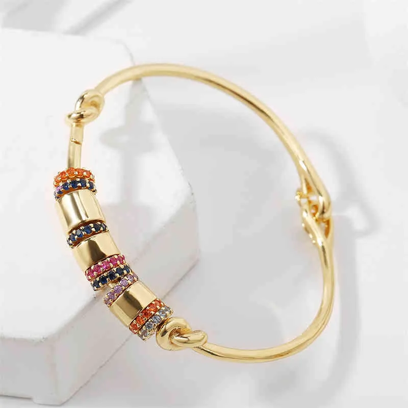 Design créatif femmes à la mode multicolore CZ cubique zircone Zircon Bracelets pour femmes mode couleur or métal cuivre Bracelets