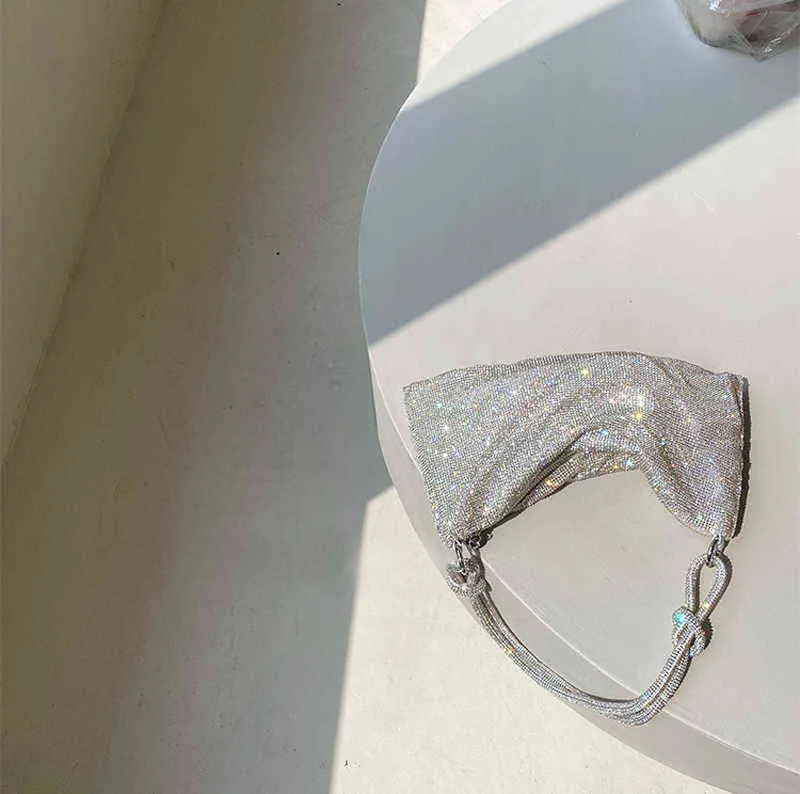 NXY Sacs de soirée Poignée Strass Cristal Embrayage Argent Brillant Dîner Fête De Mariage Sacs À Main Et Sac À Main De Luxe Designer Épaule 220129