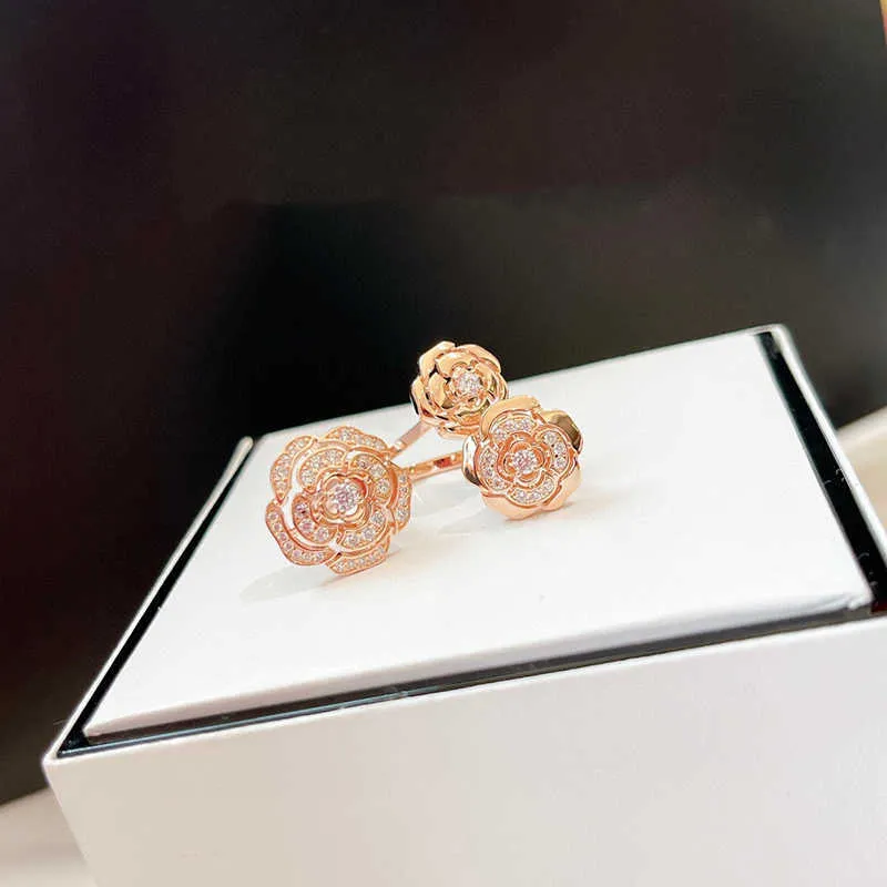 2022 New Fashion Party Pure 925 Sterling Jewelry Women Rose Gold 3 Flower Cuff Adjustable Rings Wedding Jewelry Luxury Brand3035408