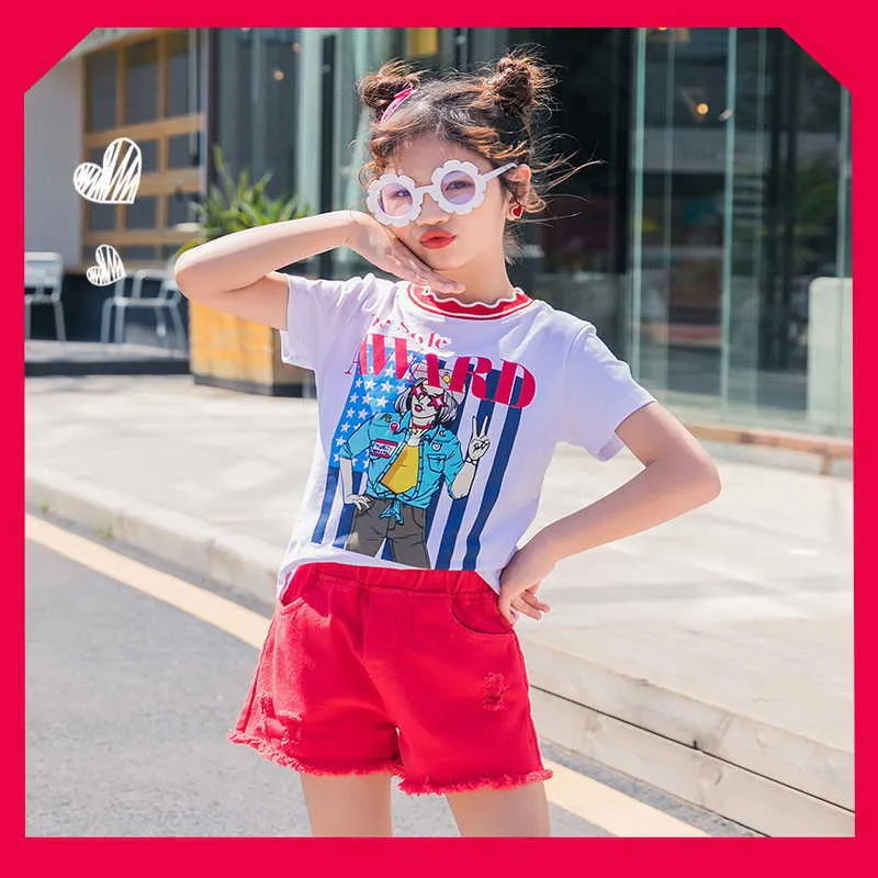 Été Adolescents Filles 2-pcs Ensembles T-shirts de dessin animé Top + Shorts rouges Vêtements de mode pour enfants E22077 210610