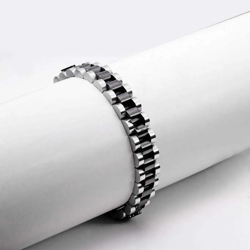 Ny märke Crown Charm Link Armband för män Kvinnor Rostfritt Stål Smycken Lyxig Mjukt Bröllopsfest Armband Bangles Gift Q0717