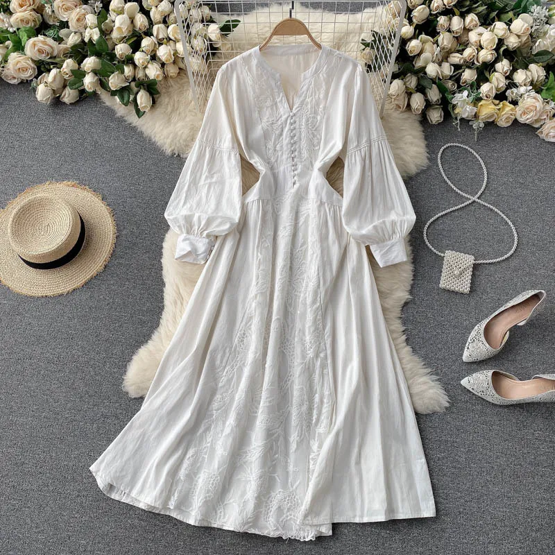 SINGREINY Women Design Embroidery Dress Elegant Retro Puff Sleeve V Neck A-line Dress Spring Fashion Casual Vacation Long Dress 210419