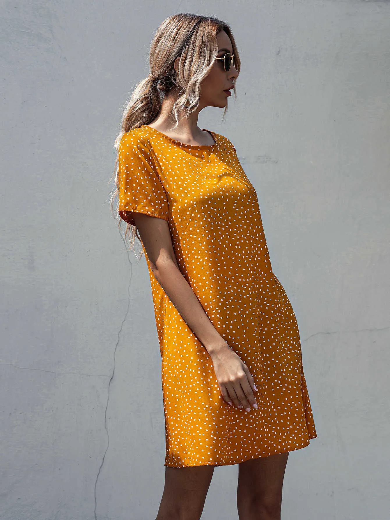 Boho Yellow Polka Dot Women Dress Casual O-Collo manica corta Summer Beach Mini abiti W9166 210526