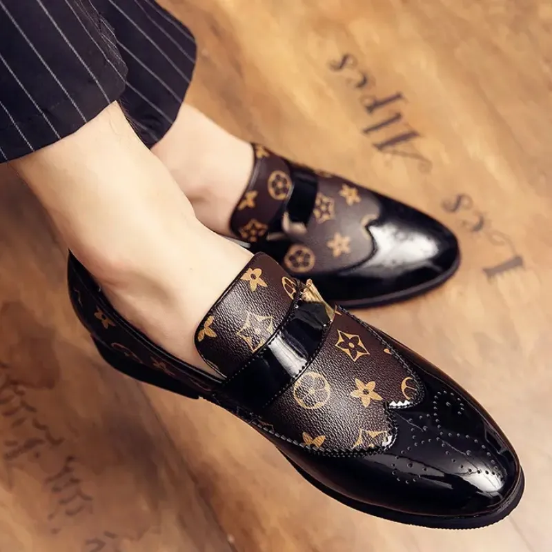 Loafers Men Shoes PU Leather Print Comfortable Suitable Versatile Low Heel Pointed Metal Buckle Decoration Casual British DH021