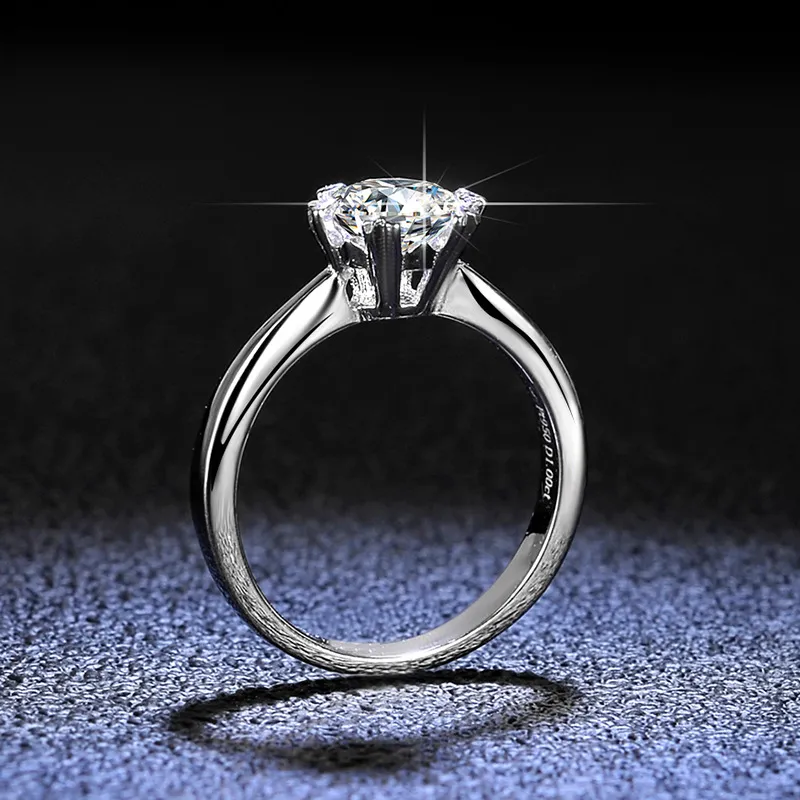 Klassische 6 Herz ausgezeichneter Schnitt Diamond-Test bestandener D-Farbe Gute Klarheit Moissanite Ring Silber 925 Schmuck