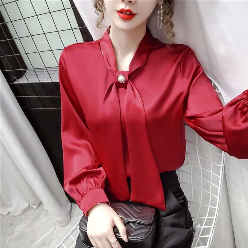 Coréen soie femmes Blouses Satin à manches longues chemise femme nœud papillon hauts grande taille perles chemises XXL 210427