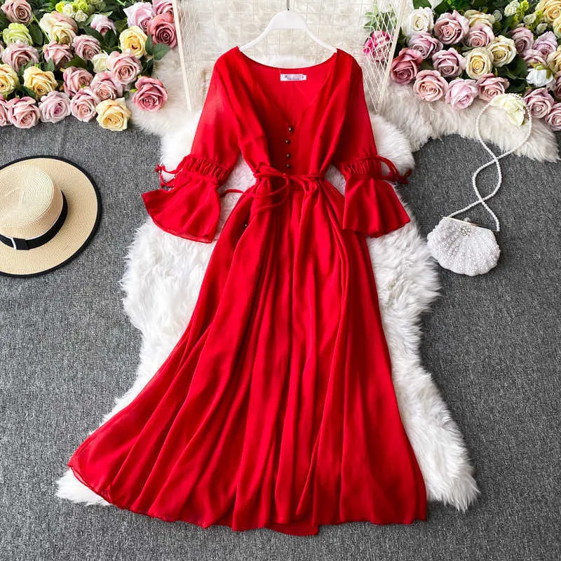 Sexy rouge/blanc en mousseline de soie robe longue Vintage Flare à manches longues col en V simple boutonnage robes pour femmes femme automne robes 2020 Y0603