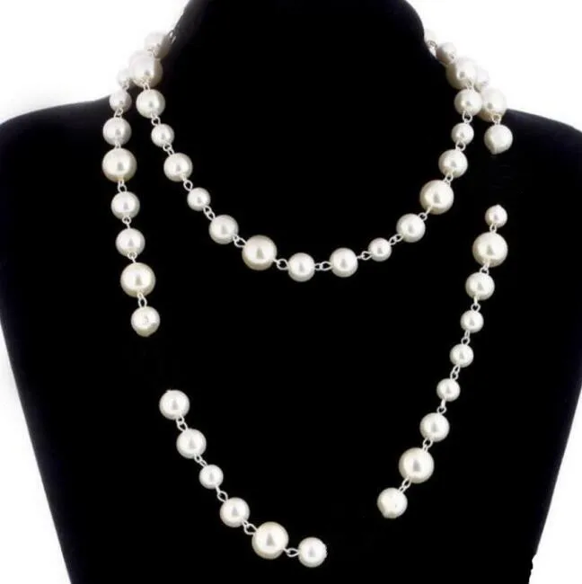 Designer smycken halsband eleganta kvinnor svartvitt pärla tröja kedja paris mode diamant halsband bröllop smycken acces271i