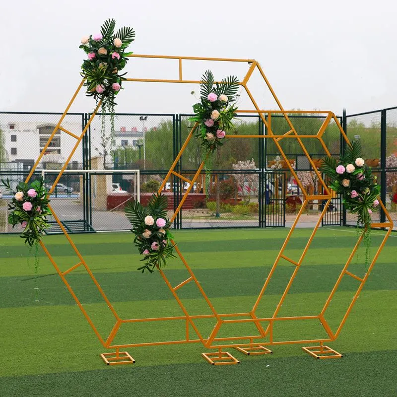 Dekorativa blommor kransar jarown smidesjärn hexagonal båg ram bröllop scen bakgrund blommor dekoration hemfest skärm223m